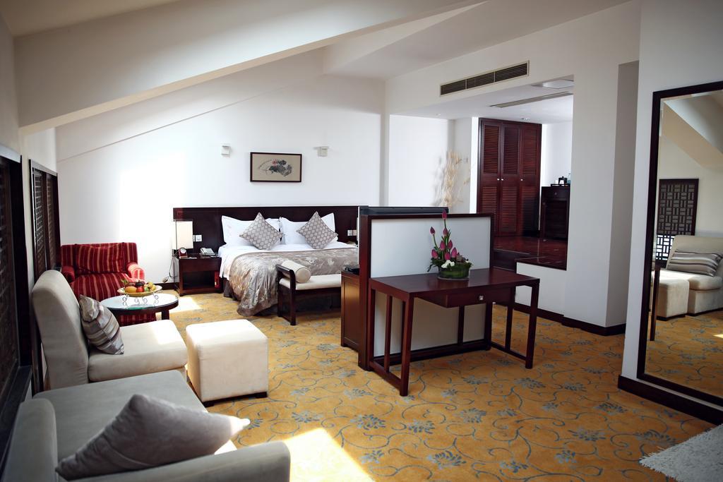 Garden Hotel Suzhou Суджоу Стая снимка